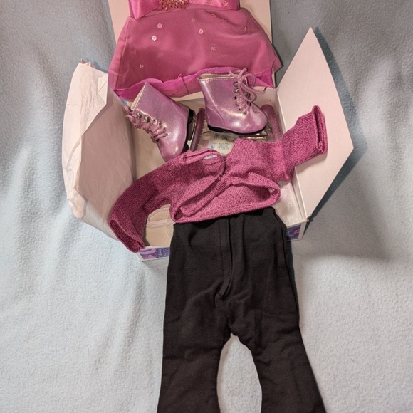 AUTHENTIC AMERICAN GIRL 2005 TWO IN ONE ICE SKATING RETIRED 2014 NO DOLL - Picture 2 of 3